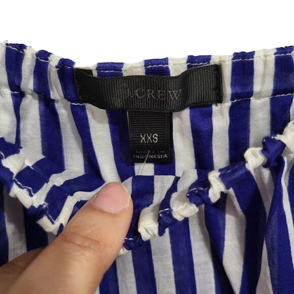 J. Crew Off-the-Shoulder Bold Striped Dress‎ - Picture 4 of 7